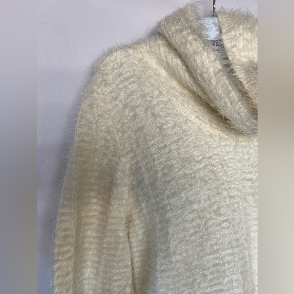 SWEATER M/L
